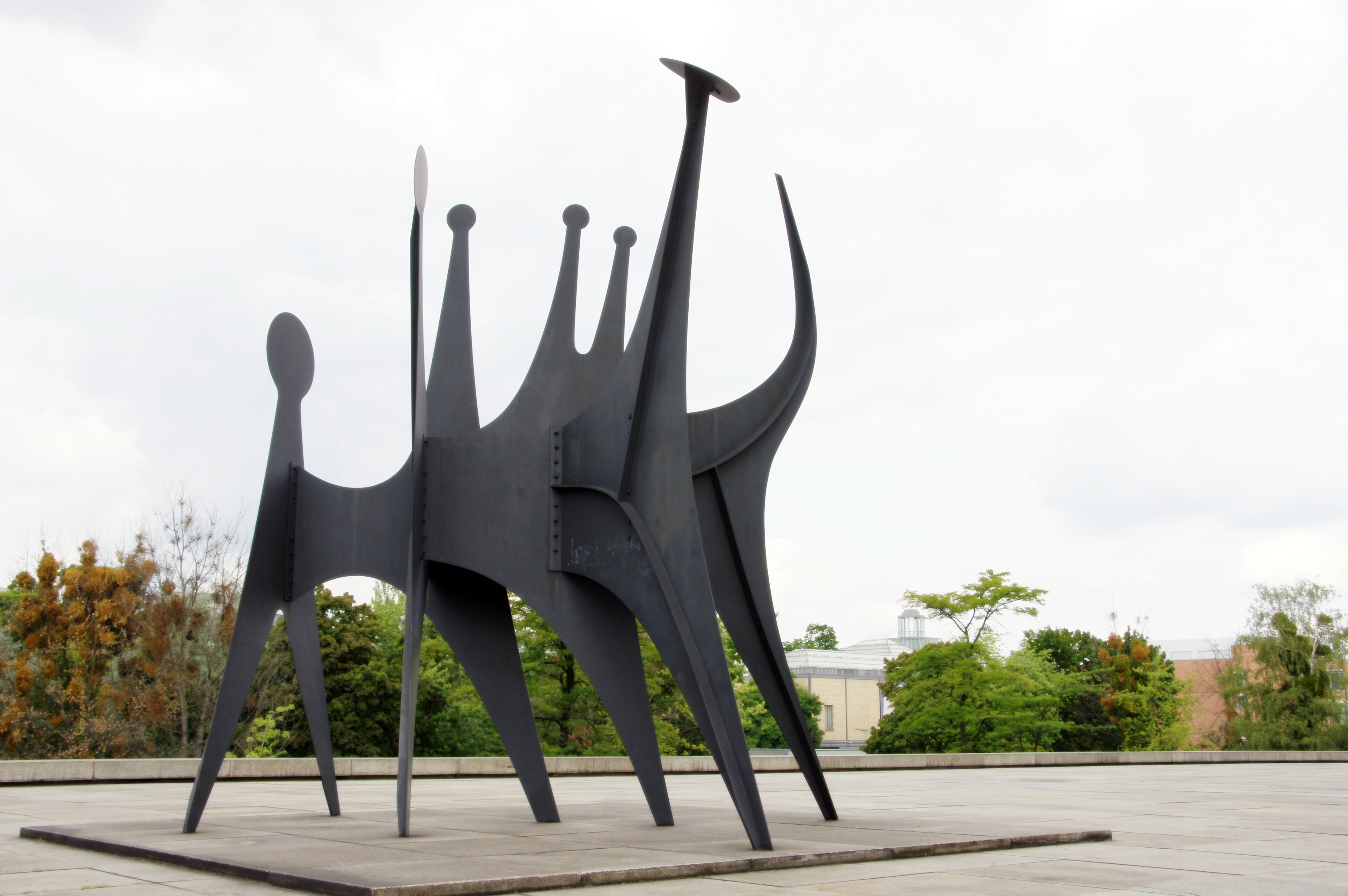 Neue Nationalgalerie galeri seni - Berlin | Secret World Trip Planner