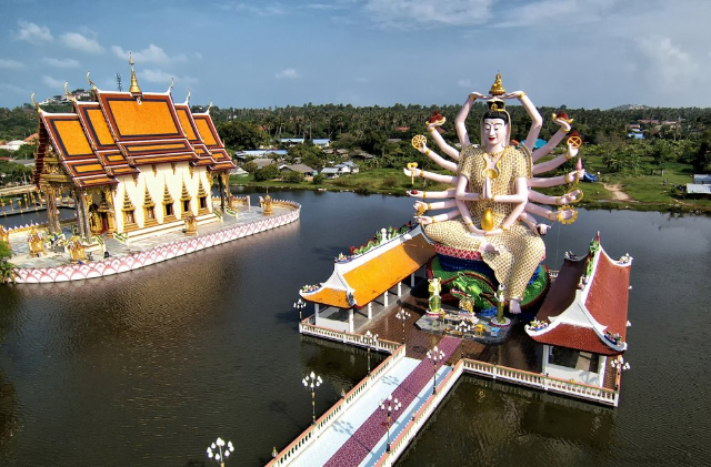 Wat Plai Laem y el Gran Buda Blanco - Thailand | Secret World Trip Planner