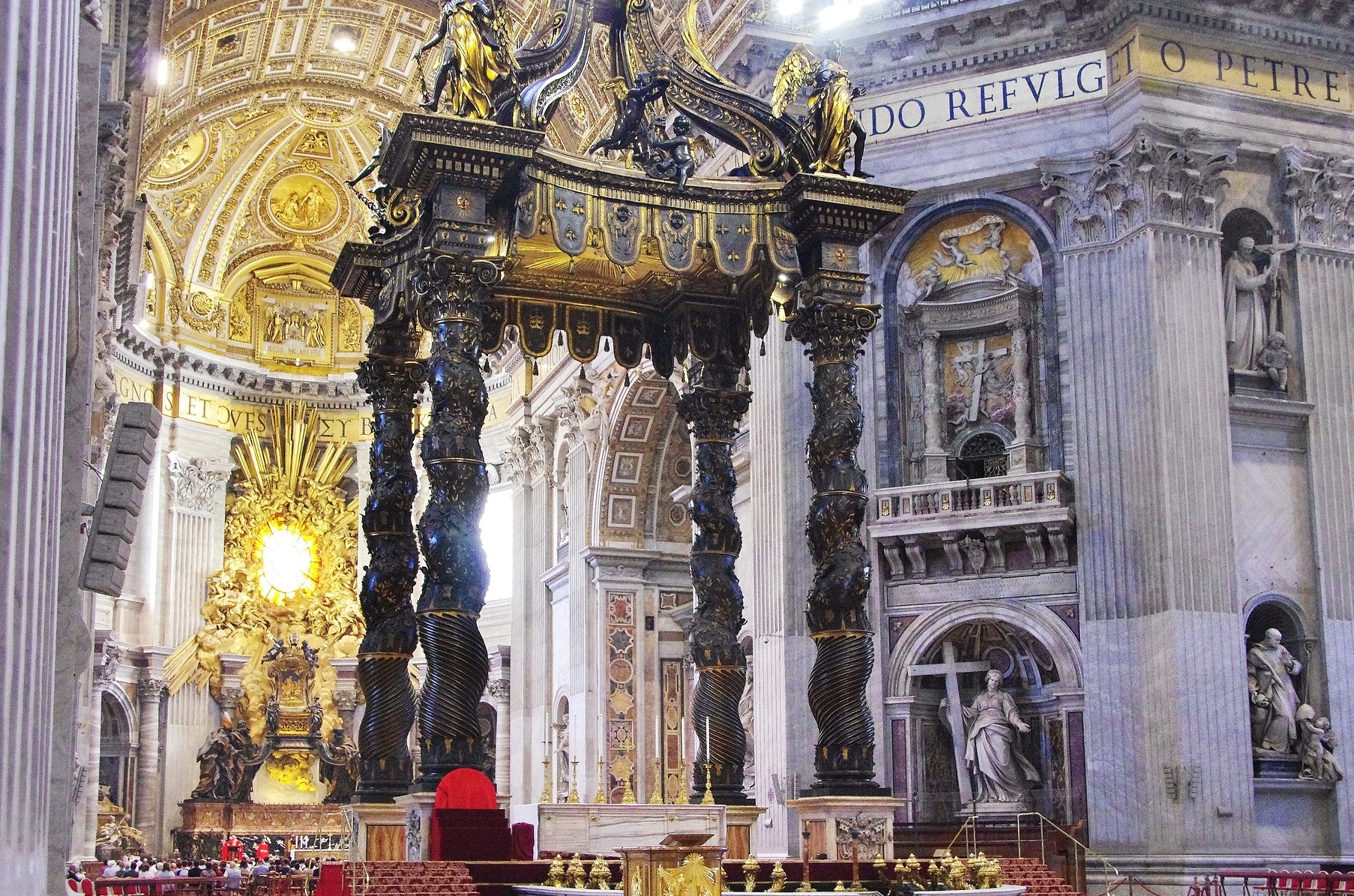 Навес Святога Пятра - Città del Vaticano | Secret World Trip Planner