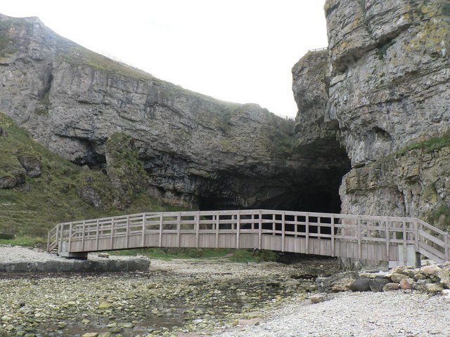 Cueva Smoo - Smoo Cave | Secret World Trip Planner