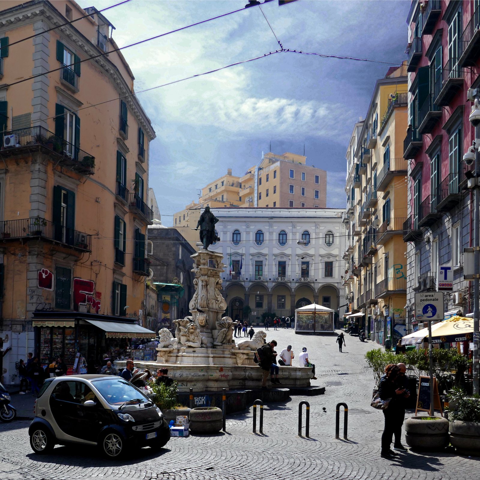 Fontana Monteoliveta - Napoli | Secret World Trip Planner