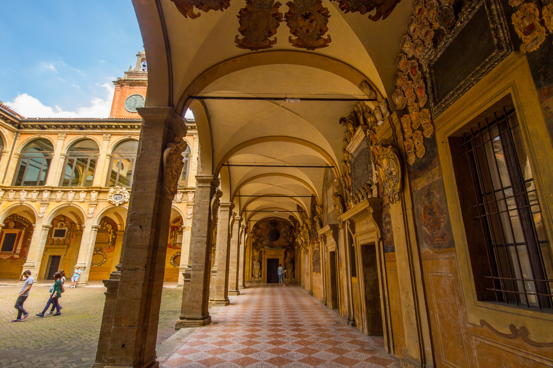 Archigimnasio de Bolonia - Bologna | Secret World Trip Planner