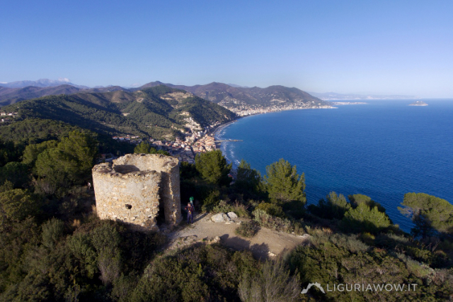 Кола Мічэры: зачараваная вёска Тора Хейердала - Colla Micheri | Secret World Trip Planner