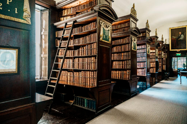 Marsh könyvtára - Dublin 8 | Secret World Trip Planner