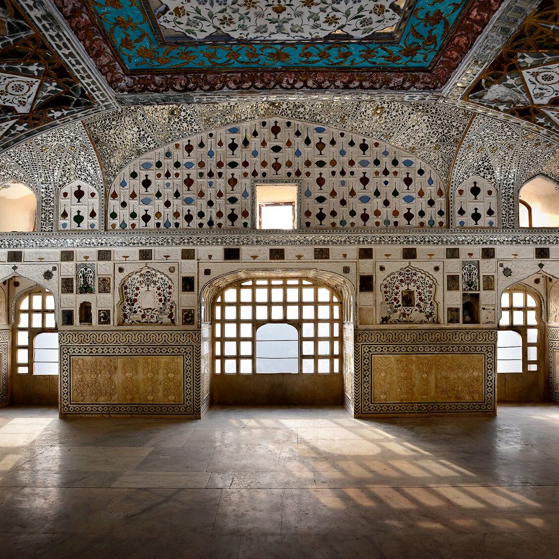Sheesh Mahal (palacio de los espejos) en el Fuerte Amber - Jaipur | Secret World Trip Planner