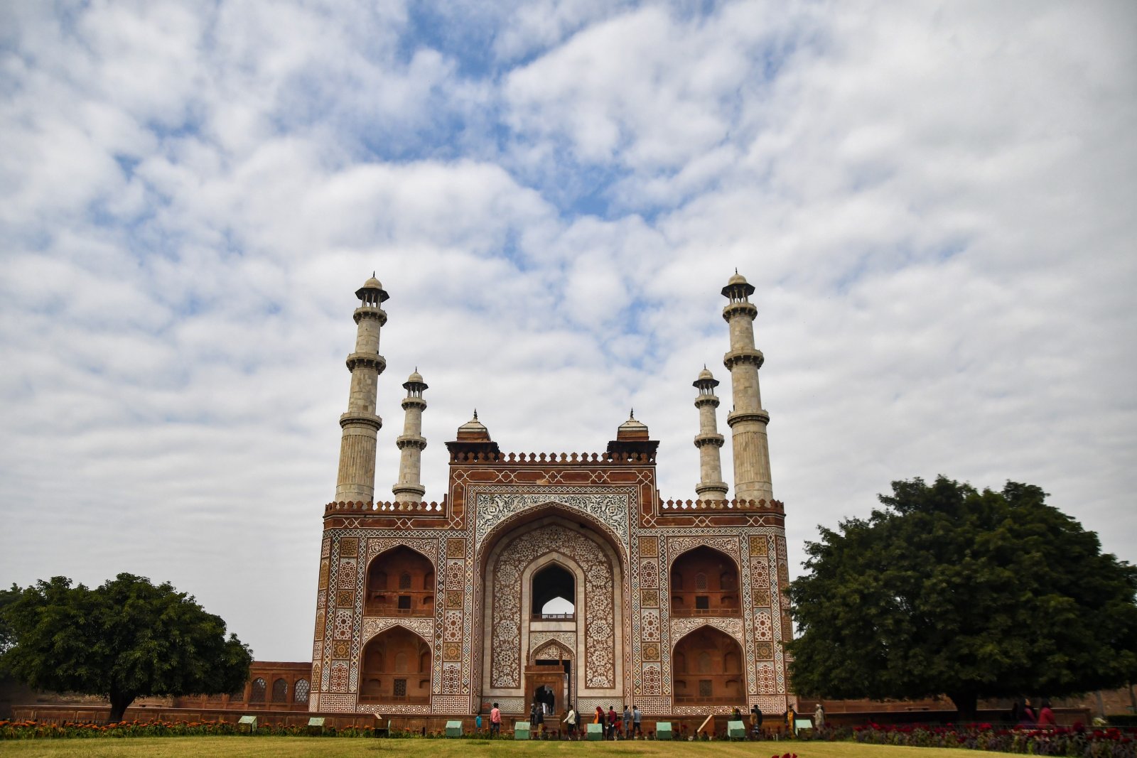 Tumba de Akbar el Grande - Agra | Secret World Trip Planner