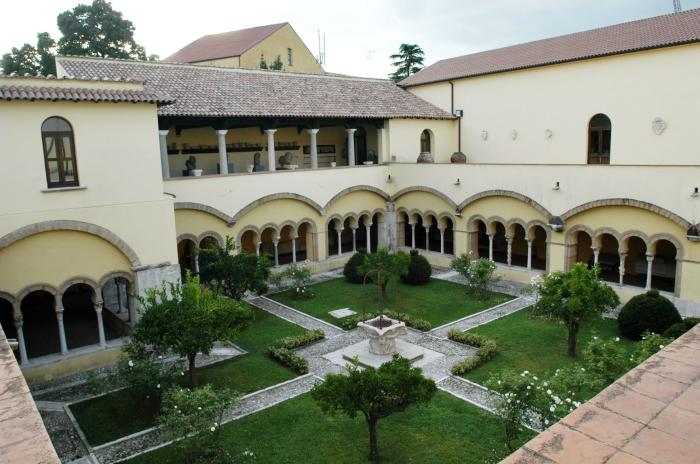 Monumentalni kompleks Svete Sofije - Benevento | Secret World Trip Planner