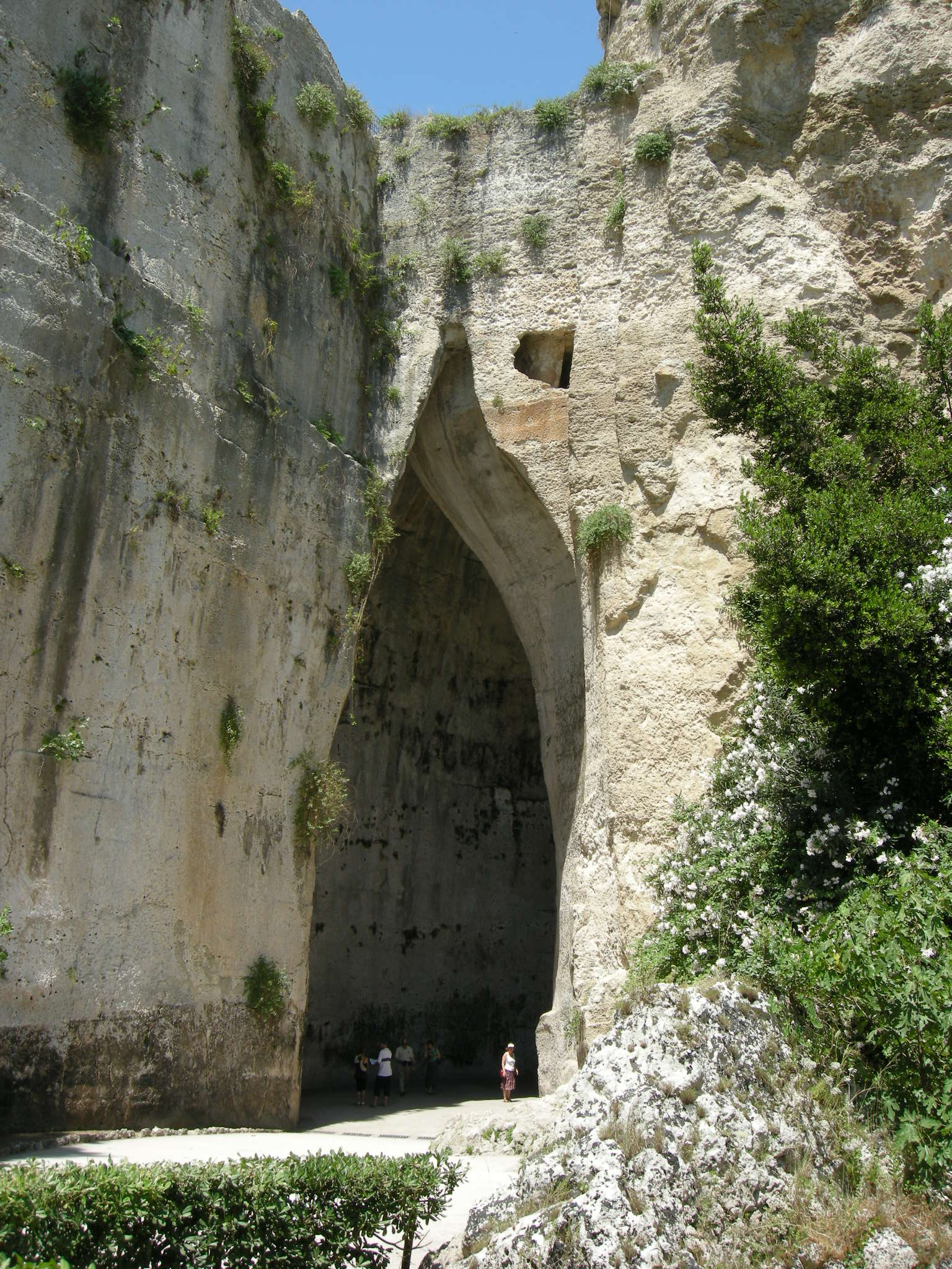 डायोनिससचे कान.. - Provincia di Siracusa | Secret World Trip Planner