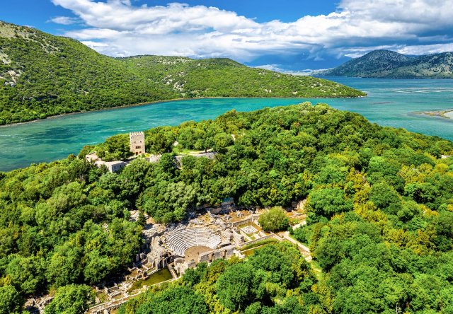 Butrinto nacionalinio parko sluoksnių atskleidimas: Kelionė per laiką ir gamtą | Secret World Trip Planner