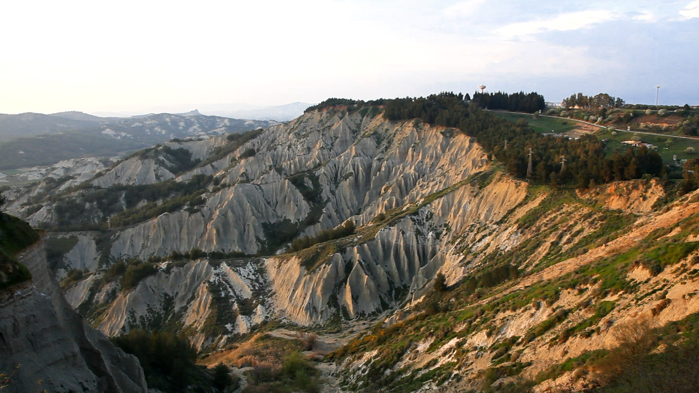 Basilicata: Los badlands - Montalbano Jonico | Secret World Trip Planner