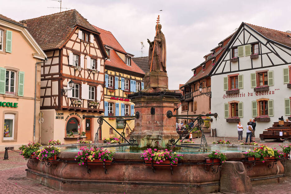 La bella y la bestia | Riquewhir - Riquewihr | Secret World Trip Planner