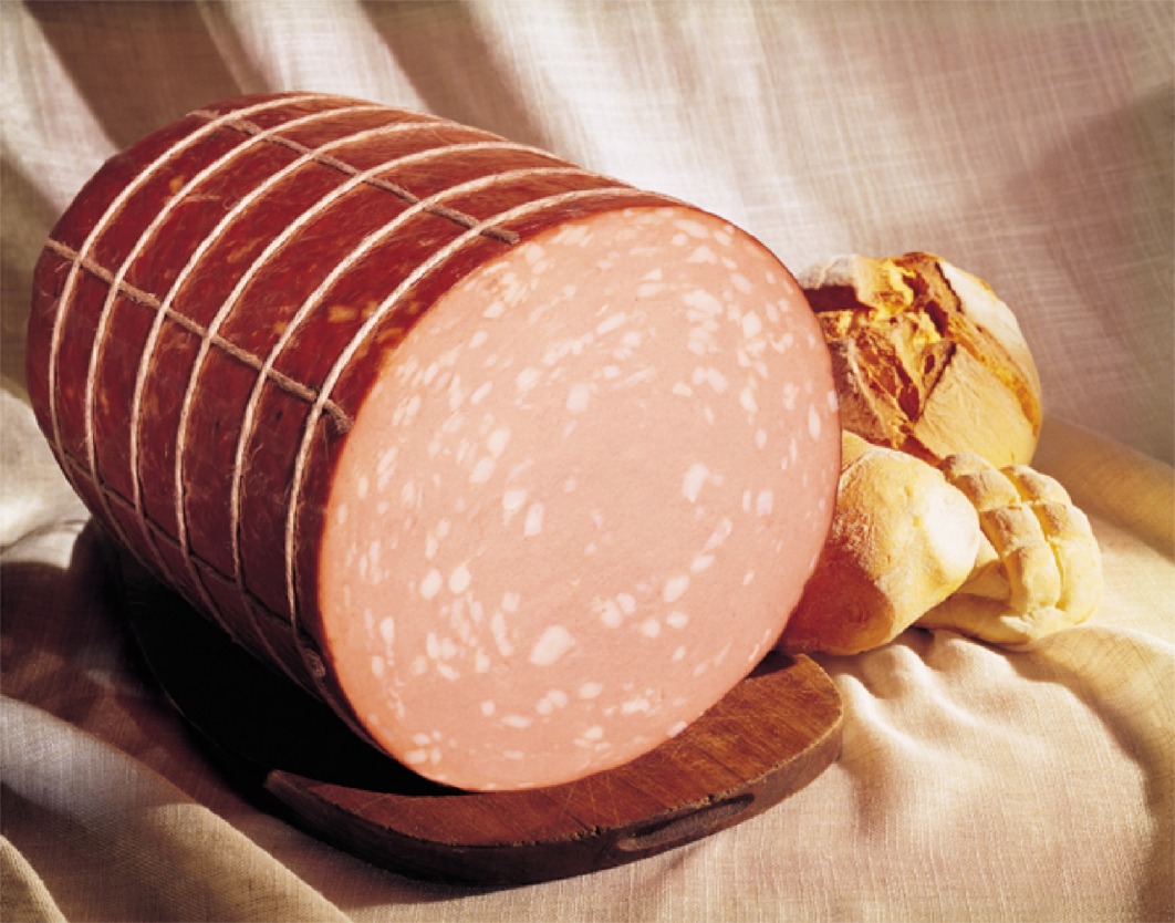 Mortadela de Bolonia IGP - Bologna | Secret World Trip Planner