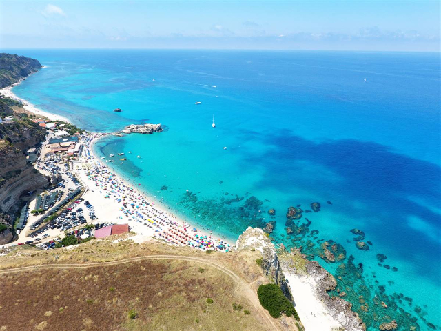 ਰਿਆਸੀ ਦੀ ਖਾੜੀ - Santa Domenica | Secret World Trip Planner