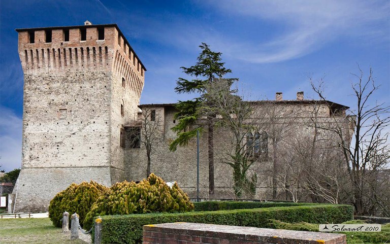 Schloss Varano De Melegari - Varano de' Melegari | Secret World Trip Planner