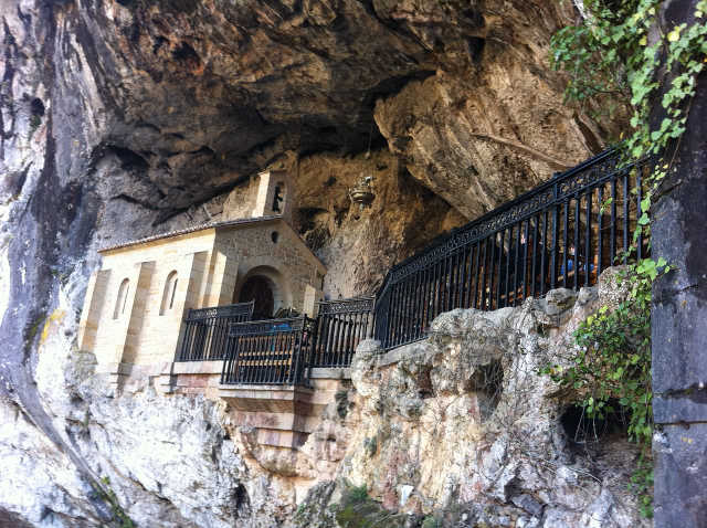 Святилище Ковадонга - Covadonga | Secret World Trip Planner