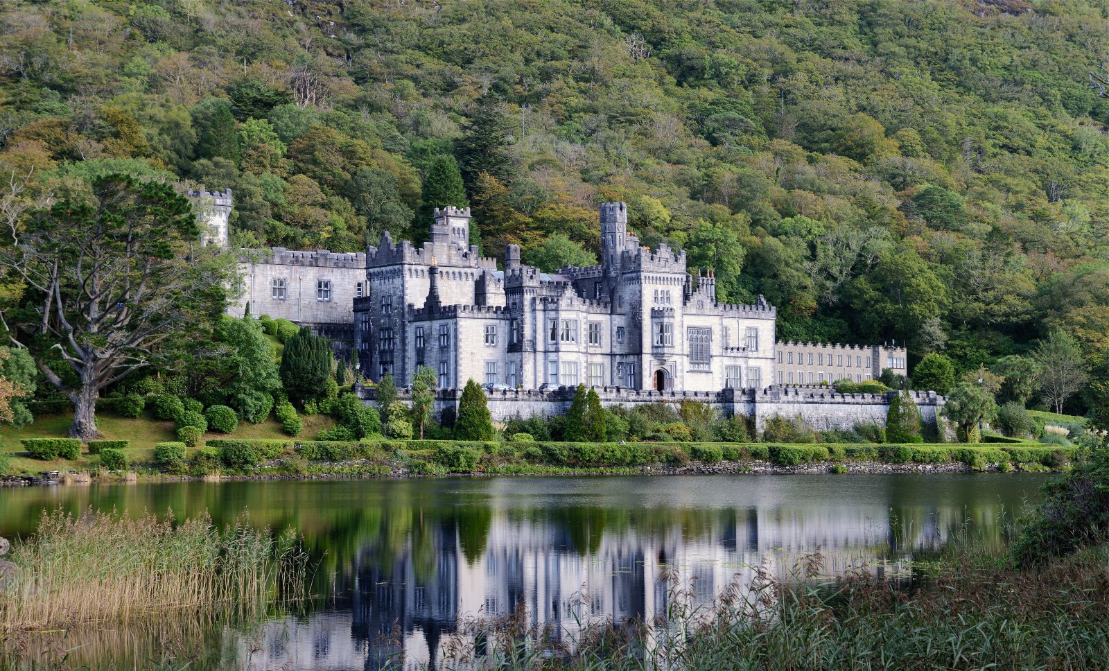 La Abadía de La Kylemore - Renvyle | Secret World Trip Planner