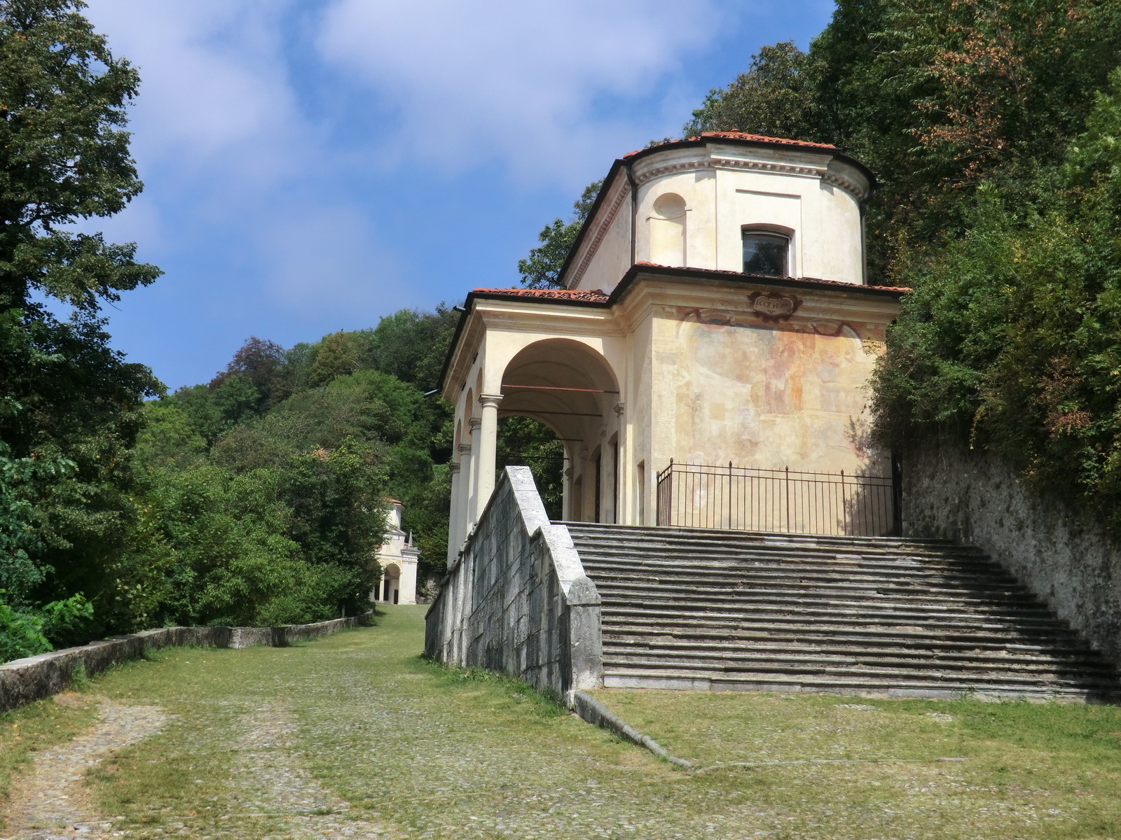 Monte Sagrado de Varese - Varese | Secret World Trip Planner