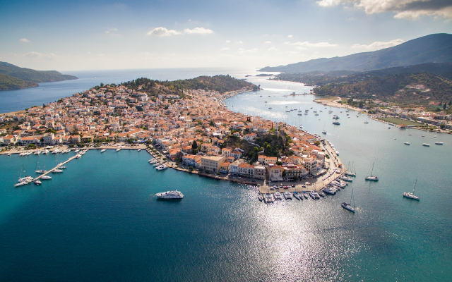 L'île de Poros - Poros | Secret World Trip Planner