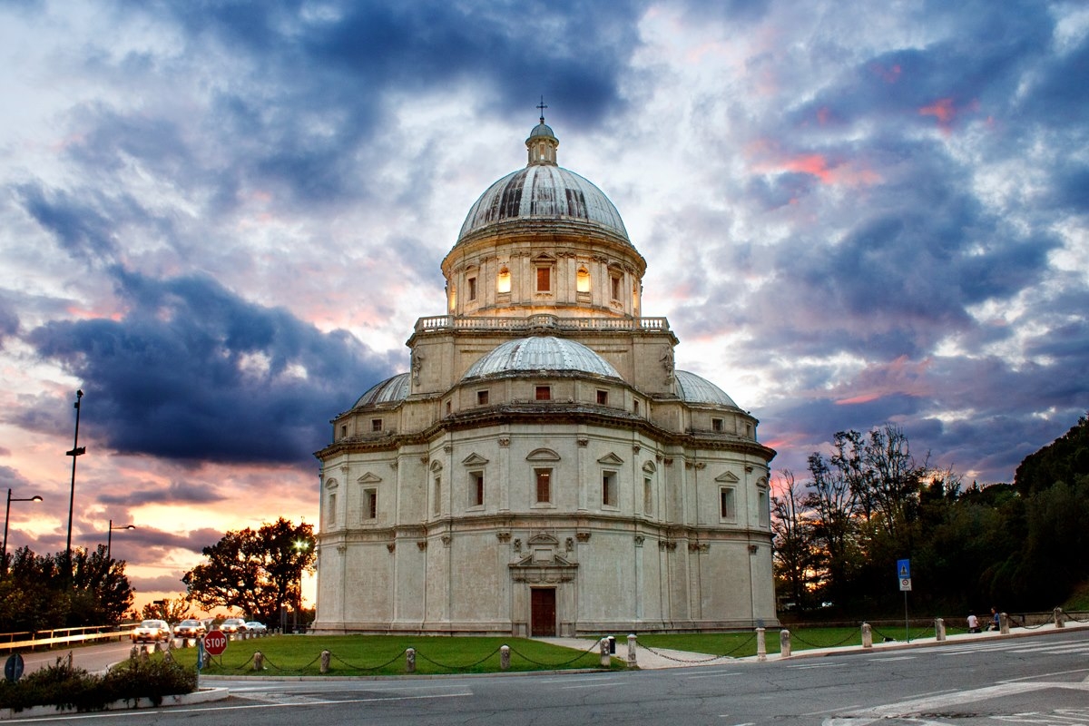 ວັດ Santa Maria della Consolazione - Todi | Secret World Trip Planner