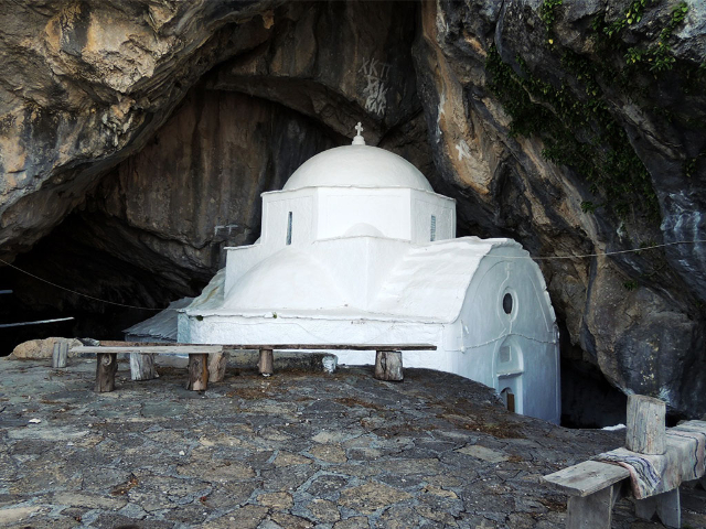 Capilla de Panagia Makrino - Kerkis | Secret World Trip Planner