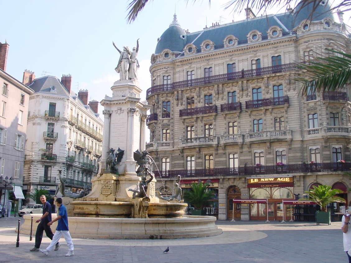 Plaza Notre-Dame de Grenoble - Grenoble | Secret World Trip Planner