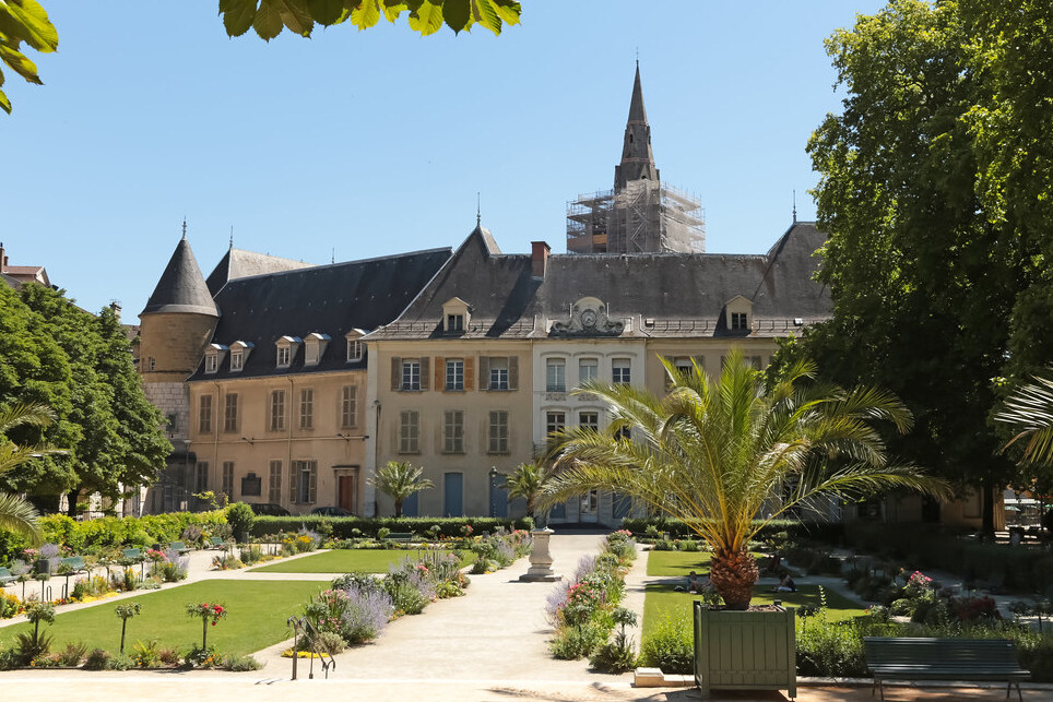 Jardín urbano de Grenoble - Grenoble | Secret World Trip Planner