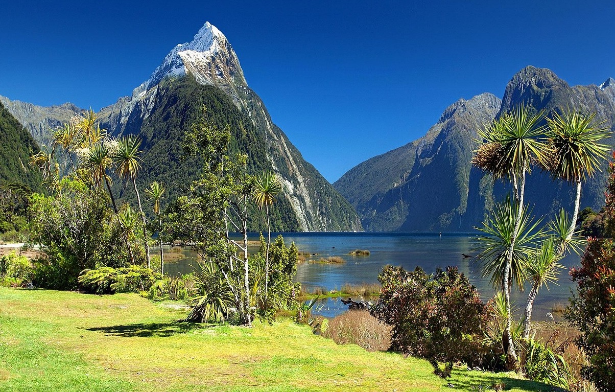 Sutherland Falls - la cascada más alta de Nueva Zelanda. - Parco nazionale Fiordland | Secret World Trip Planner
