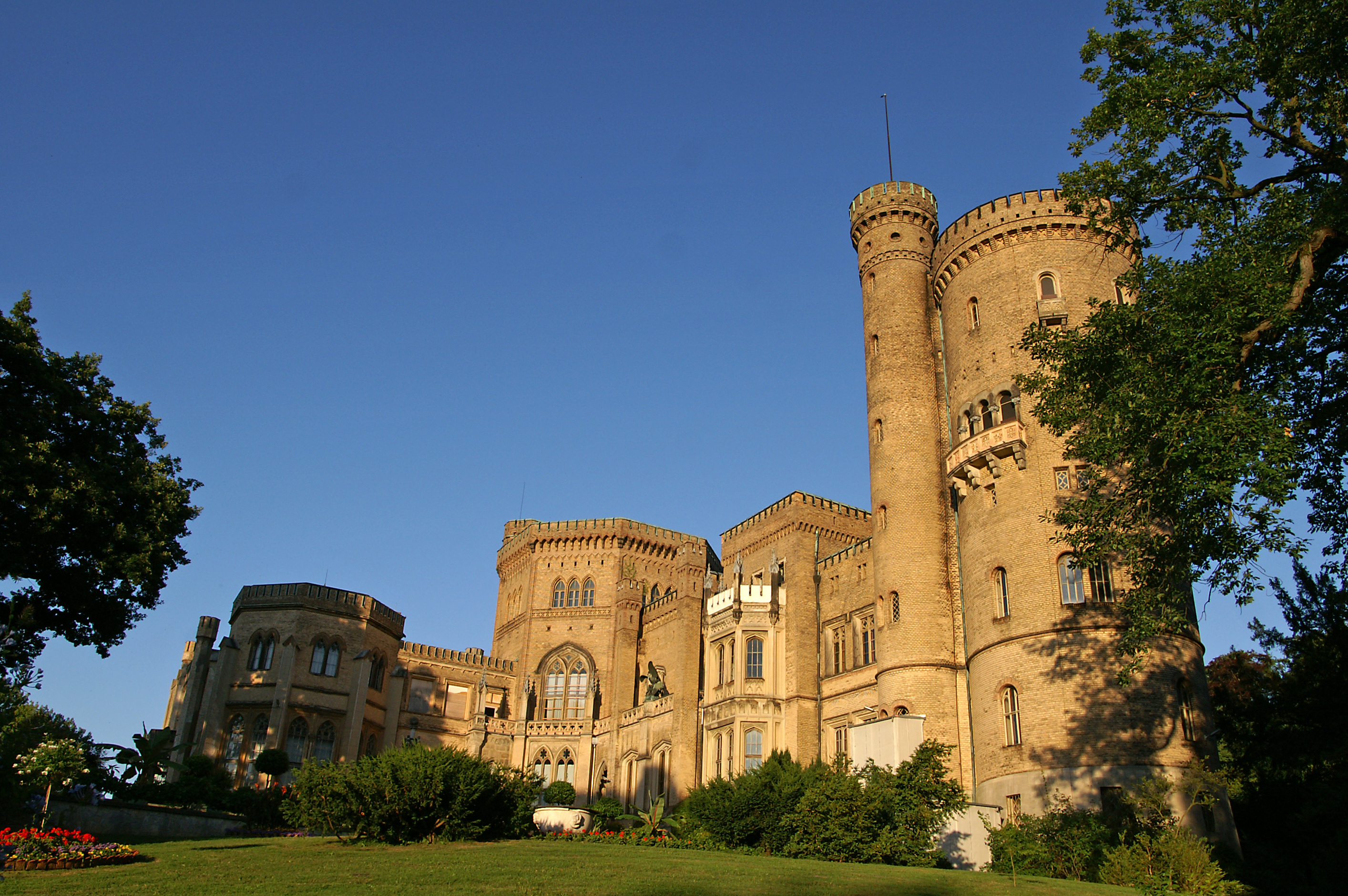 Castello di Babelsberg, un pittoresco castello gotico - Potsdam | Secret World Trip Planner
