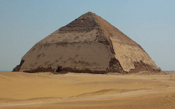 Dahshur นเป็นครั้งนึงกลับบ้านไป 11 คนอียิปต์โบราณพีรามิด - Dahshur | Secret World Trip Planner