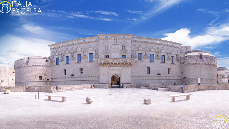 Corigliano d'Otranto: un pueblo en la zona de Grecia Salentina — Corigliano D'otranto