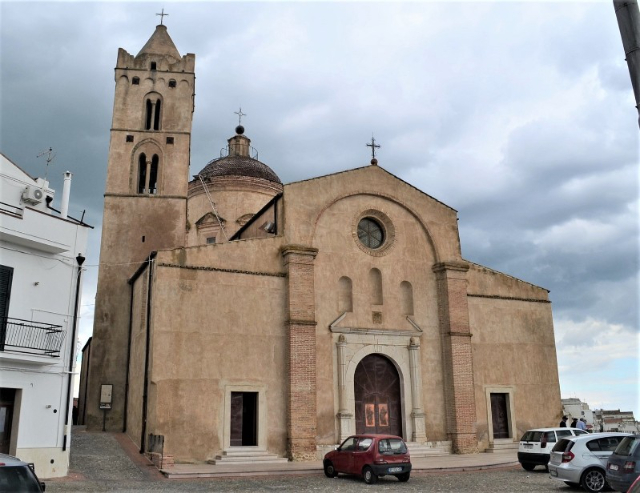 Moderkyrkan för de heliga Peter och Paul - Via Nicola Franchi | Secret World Trip Planner