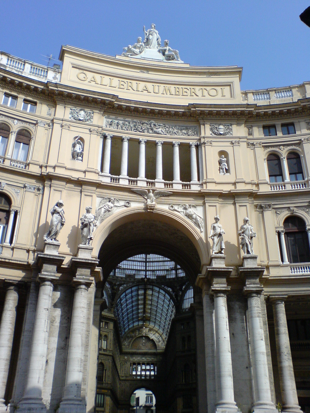 Galeri Umberto I - Napoli | Secret World Trip Planner