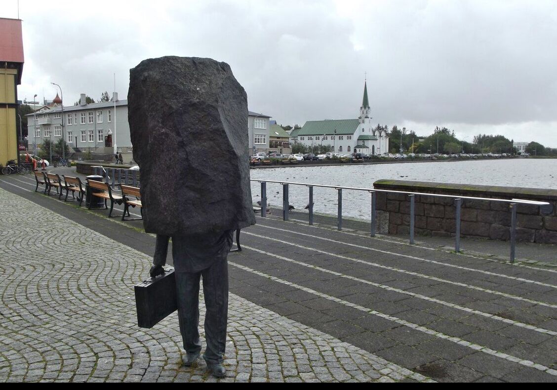 The unknown official statue - Reykjavík | Secret World Trip Planner
