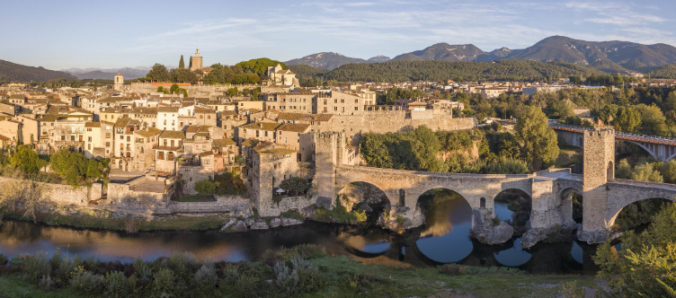 Besalú,a Gem in Catalonia — Besalú