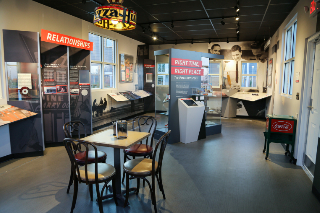 Musée Pizza Hut - Wichita | Secret World Trip Planner
