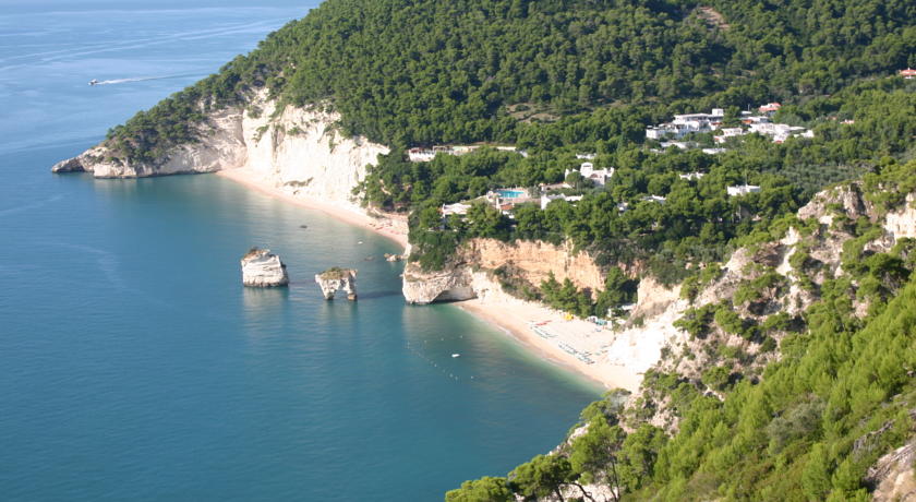 خليج زاغار - Baia delle Zagare | Secret World Trip Planner