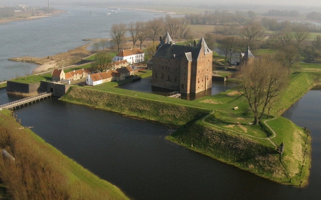 Castello Loevestein — Poederoijen
