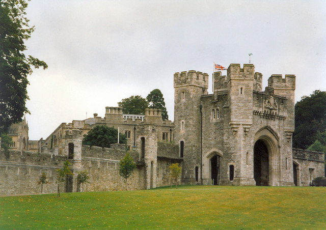 El castillo de Arundel, la sede del Duque de Norfolk - Arundel BN18 9AB | Secret World Trip Planner