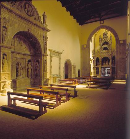 Gereja San Giovanni ing Carbonara - Napoli | Secret World Trip Planner