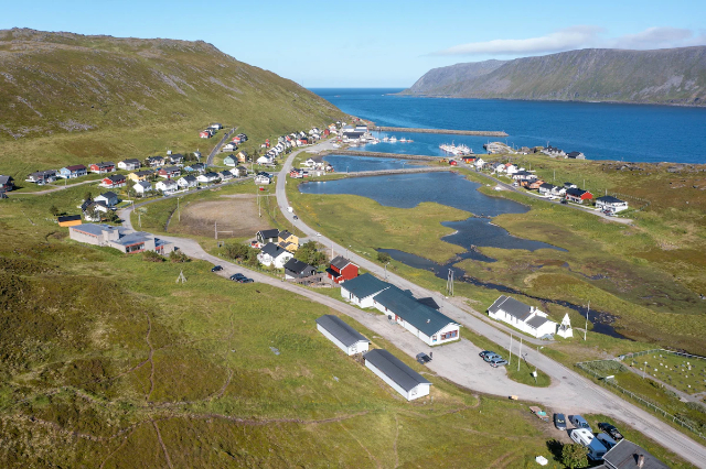 Skarsvåg arrantzale herria - Skutnesveien | Secret World Trip Planner