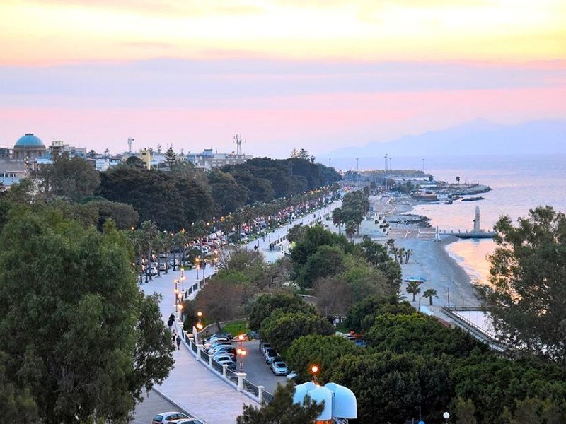 Lungomare Falcomat&agrave; - Reggio Calabria | Secret World Trip Planner