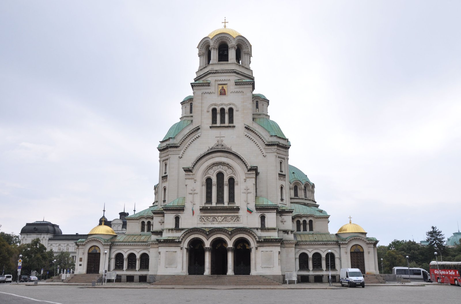 La iglesia en memoria de San Alexandar Nevski, el monumento más fotografiado de Sofía. - Sofia | Secret World Trip Planner