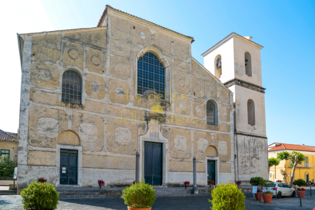 San-Lorenso soborining xochga mixlanishi - Scala | Secret World Trip Planner