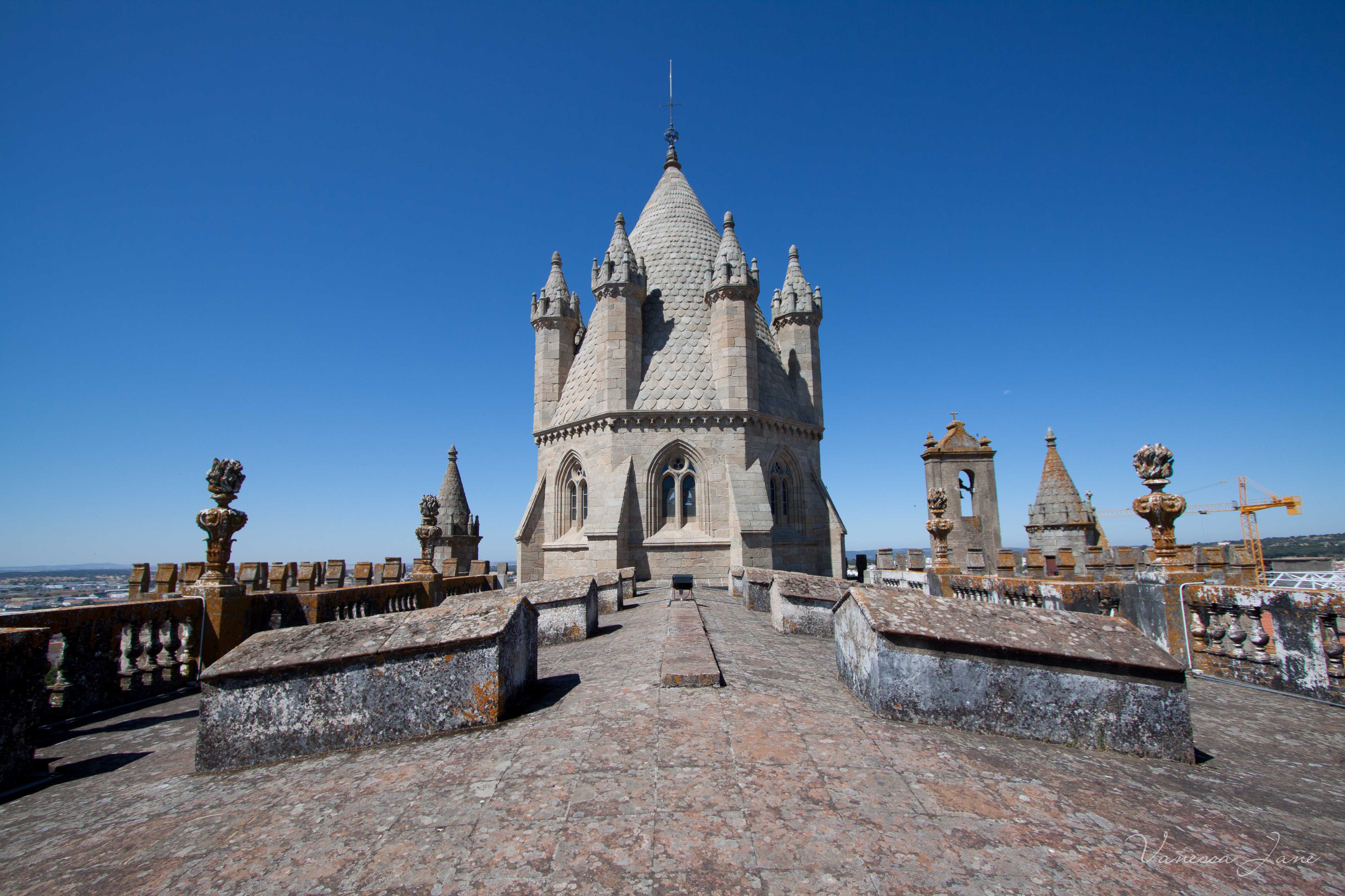 ວິຫານຂອງ Évora - Évora | Secret World Trip Planner