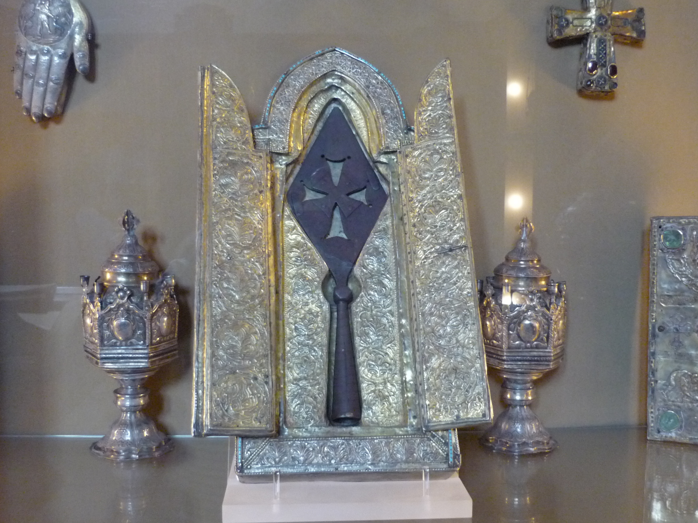 The Holy Lance of Keghart...the mysterious relics - Vagharshapat | Secret World Trip Planner