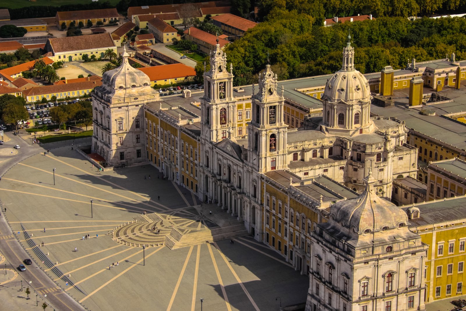 Mafra, in Portogallo è la più lunga biblioteca monastica - Mafra | Secret World Trip Planner