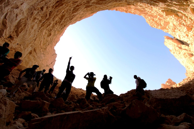 La Heet Cave: Meraviglia Nascosta nel Deserto Saudita - Riyadh | Secret World Trip Planner