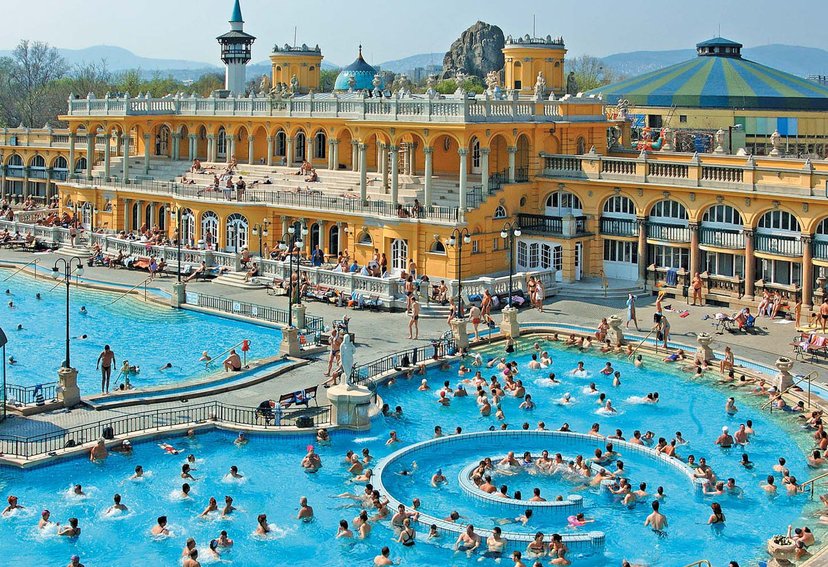 Mandi Spa Szechenyi - Budapest | Secret World Trip Planner