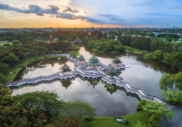 Muang Borani iidne linn - Tambon Bang Pu Mai | Secret World Trip Planner