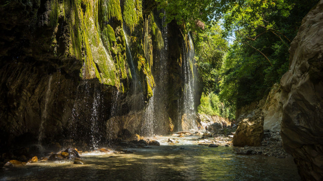 Desfiladero de Panta Vrechei — Pigadi